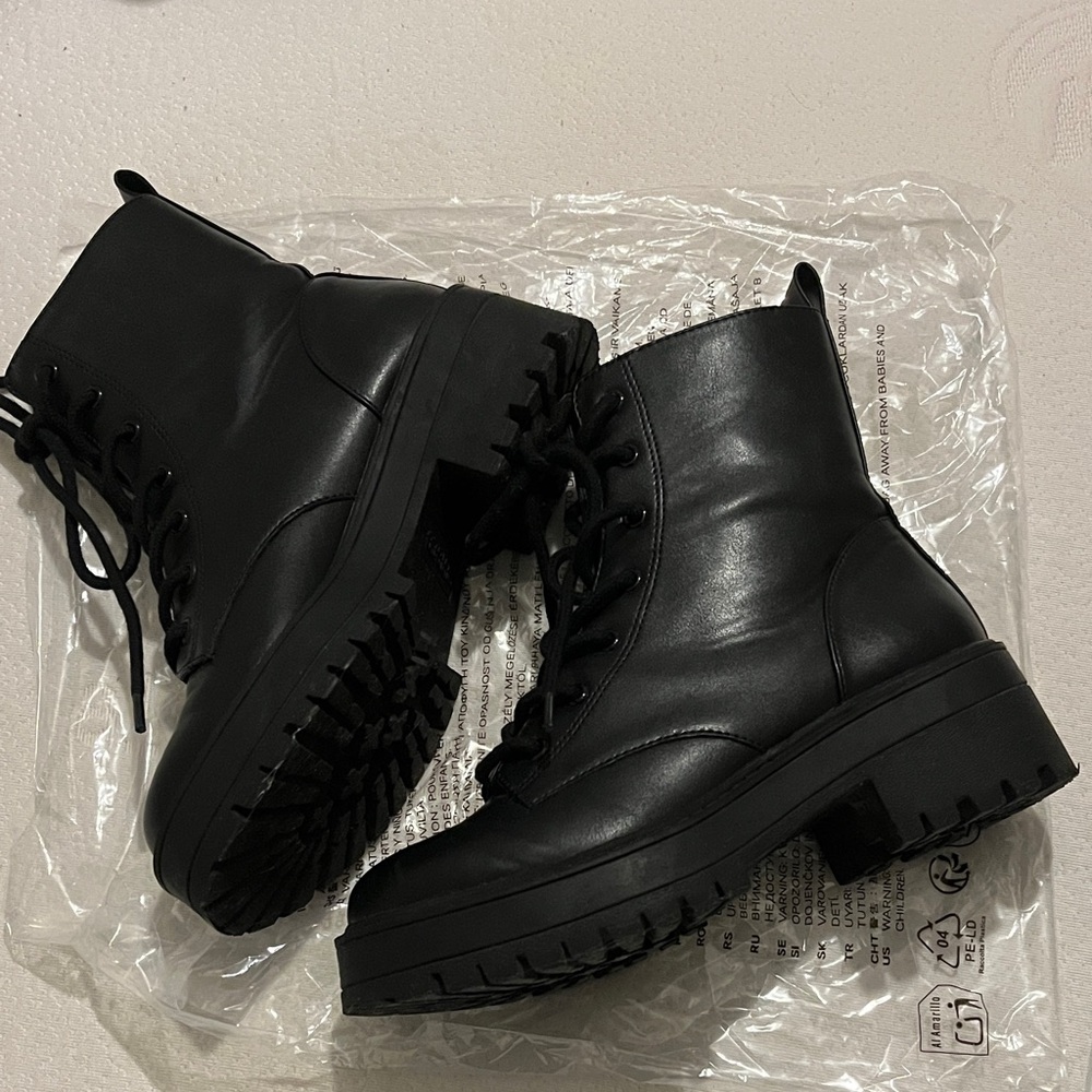 H&M Black Ankle Boots